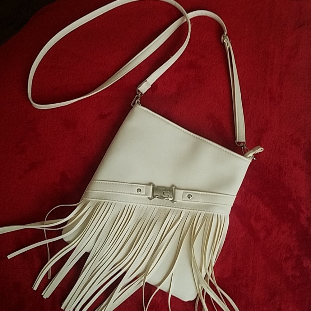 Fringe cream crossbody bag